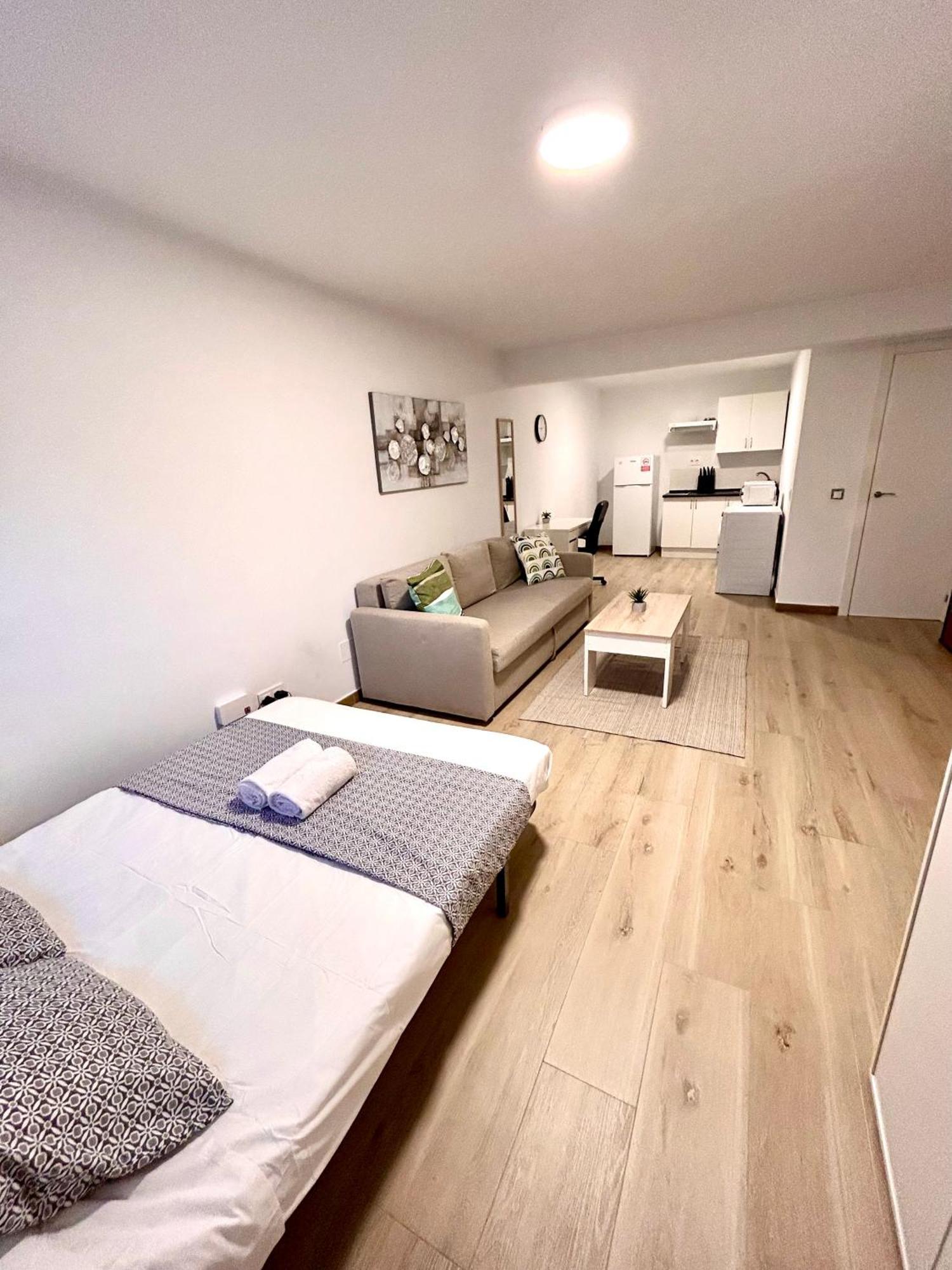 Apartamentos Ribadeo Madrid Buitenkant foto