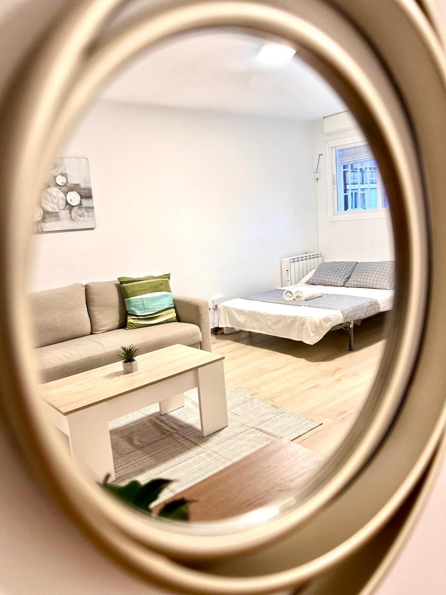Apartamentos Ribadeo Madrid Buitenkant foto