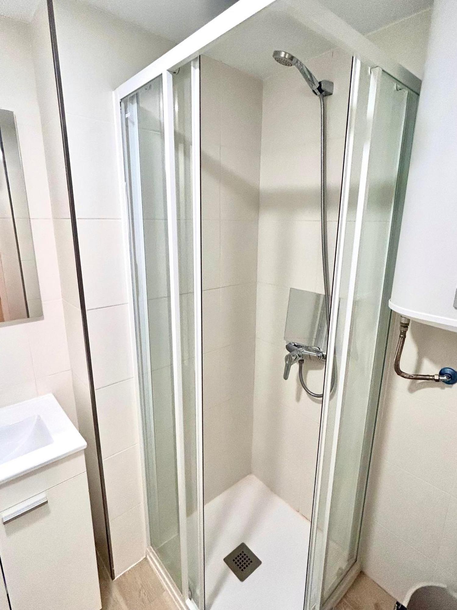 Apartamentos Ribadeo Madrid Buitenkant foto