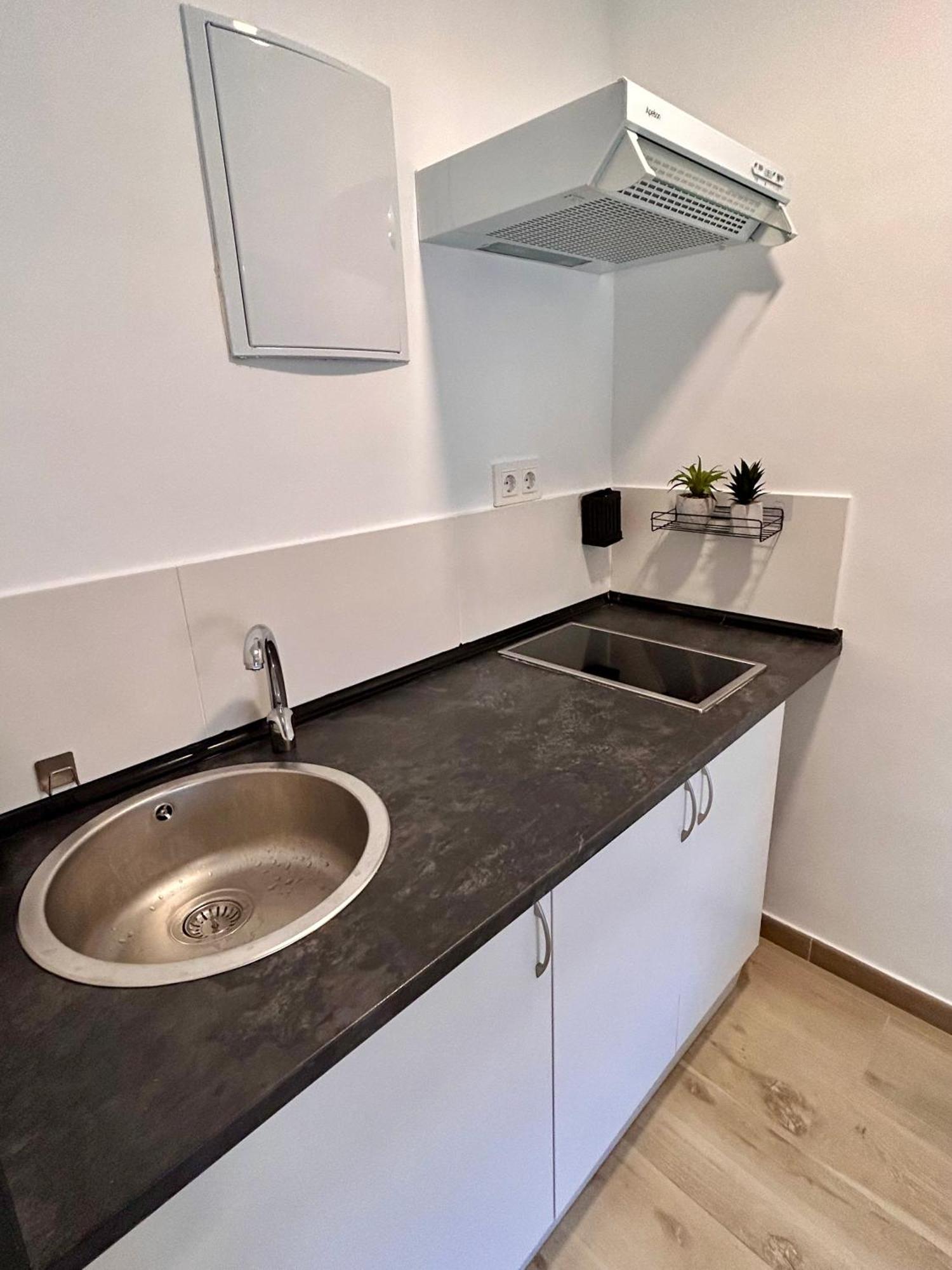 Apartamentos Ribadeo Madrid Buitenkant foto